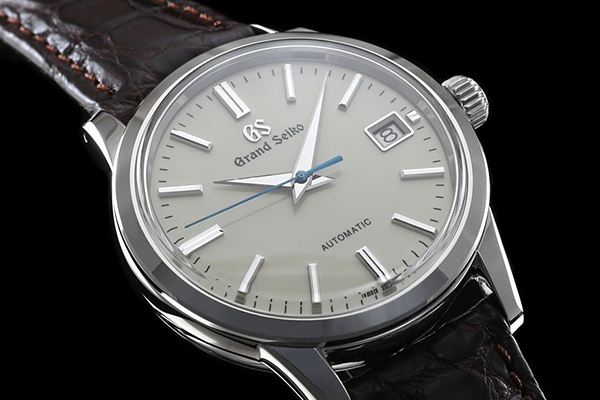 Những Điều Cần Biết Khi Sử Dụng Seiko Kiểu Máy Automatic