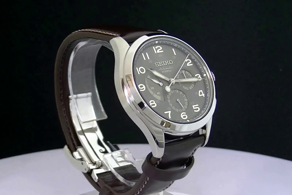 Đồng hồ Seiko Automatic không chính xác như đồng hồ quartz (pin)